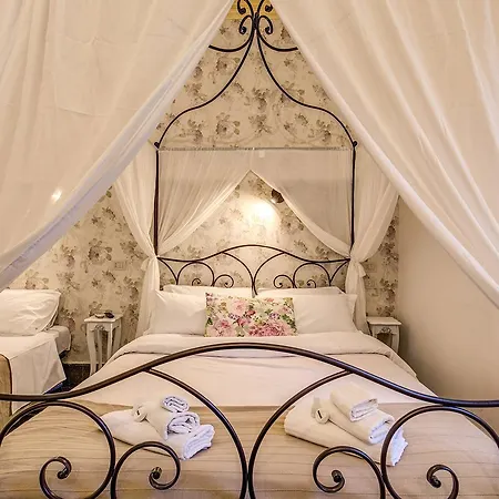 Colosseo Romeo Bed and breakfast